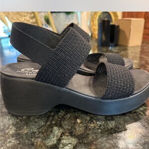 Skechers Cali Wedge Black Platform Sandals